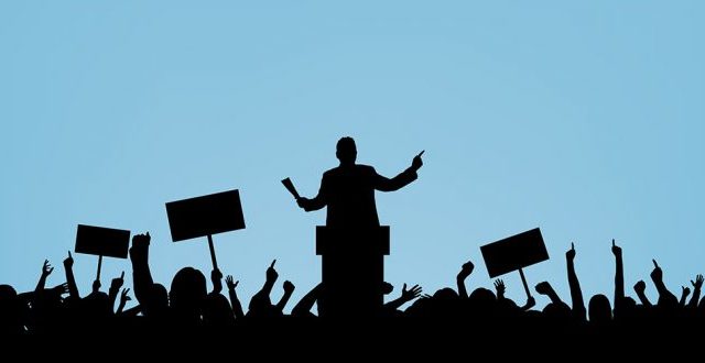 У нас погані політики