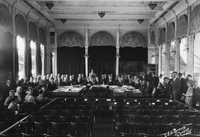 Хто кого зрадив?